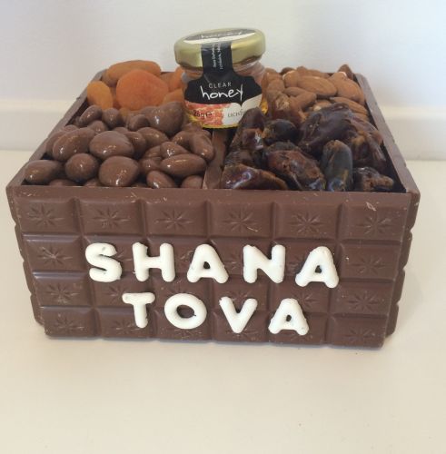 Yom Tov Milk Chocolate Box Vegetarian