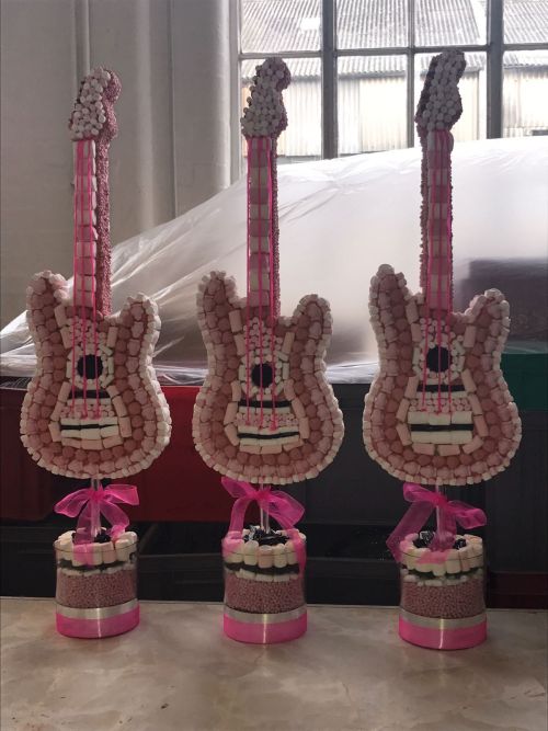 Guitar Shape Sweet Tree Pink & White