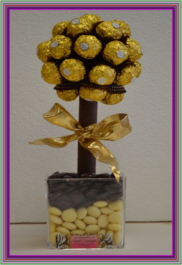 Ferrero Rocher Milk & White base 35cm Vegetarian