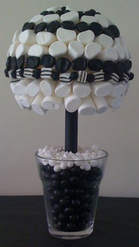 Black & White Marshmallow Sweet Tree